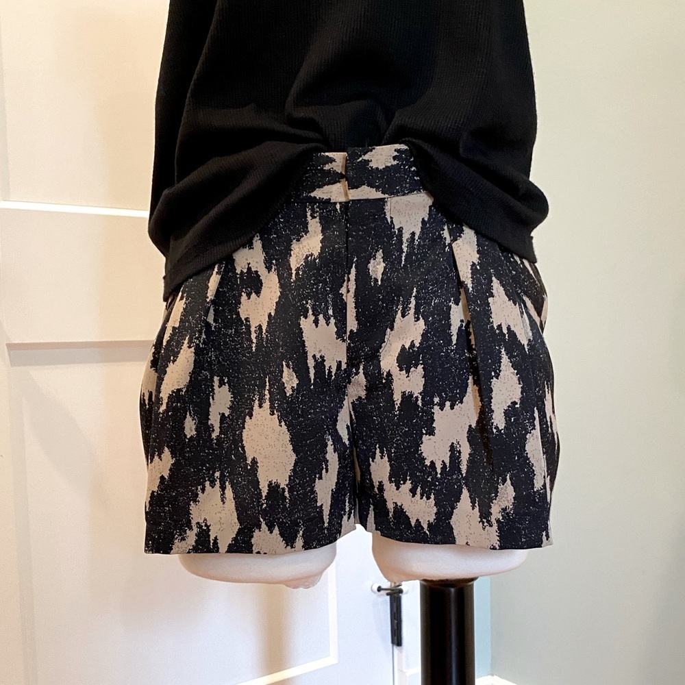 Black and Tan Ikat RACHEL Rachel Roy Silky Shorts - Size S